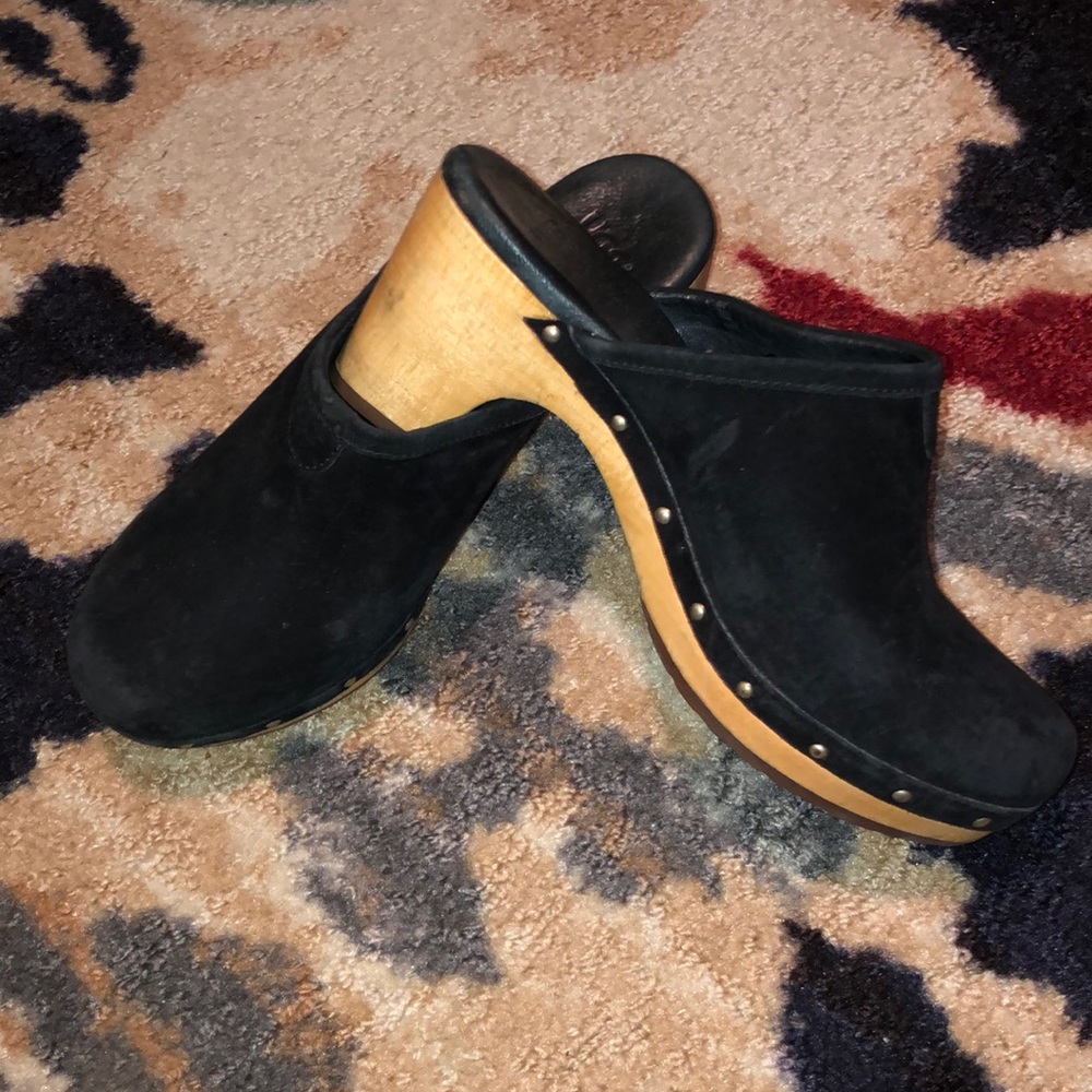 Ugg suede clogs
